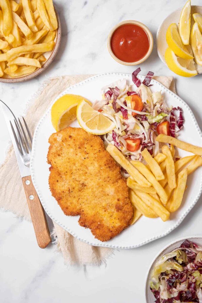 MILANESA DE POLLO (CHICKEN MILANESA)